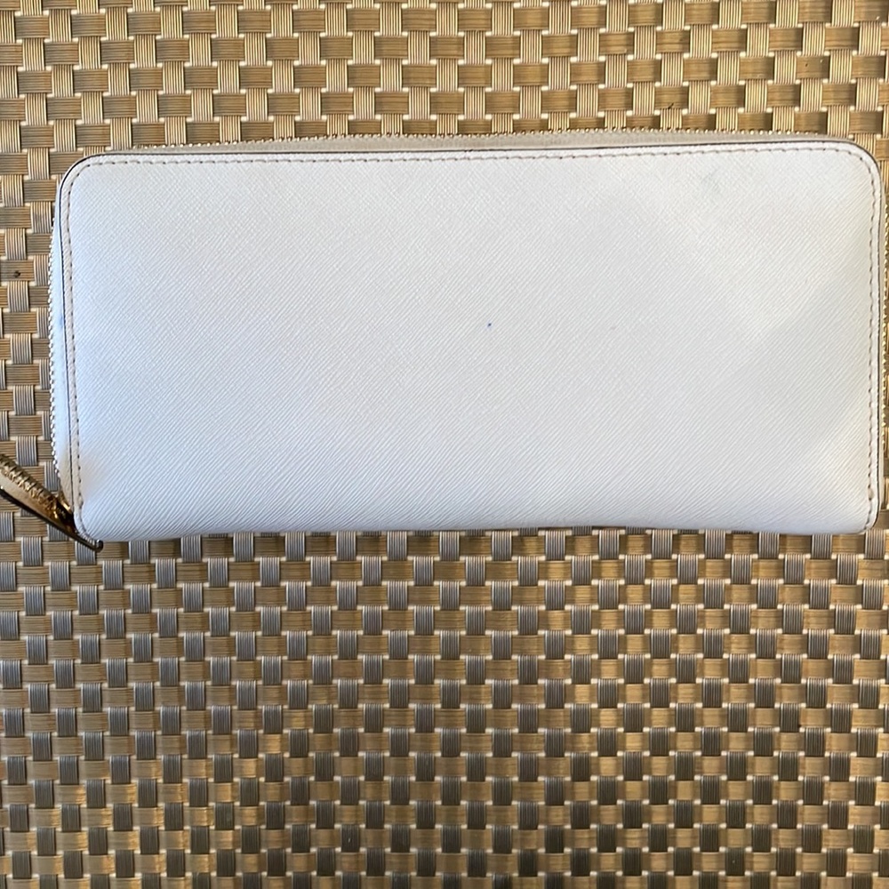 MICHAEL Michael Kors White Wallet - Picture 2 of 5